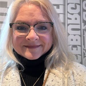 Meet your Posher, Sara